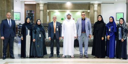 «مالية الشارقة» تستعرض أفضل الممارسات لتعزيز الأداء المالي مع «مالية عجمان» - اخبارك الان