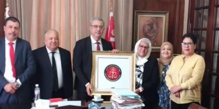 بودربالة يبحث مع سفير مصر دعم التعاون الثنائي وعددا من القضايا العربيّة والإقليميّة والدّولية (البرلمان) - اخبارك الان
