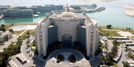 الإمارات ترحب بإعلان وقف إطلاق النار وتعزيز حرية الملاحة في البحر الأحمر وخليج عدن - اخبارك الان
