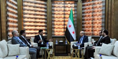 التأمين الإلزامي للسيارات وضبط الأقساط التأمينية خلال اجتماع في وزارة ‏النقل ‏ - اخبارك الان