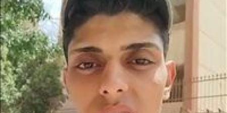 بكاء وانهيار.. طلاب المدرسة الميكانيكية بالفيوم يشكون من امتحان الرياضيات: سحبوا مننا الورقة قبل الوقت - اخبارك الان