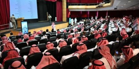 جامعة الملك عبدالعزيز تستضيف برنامج الاستقطاب الجامعي المبكر لمنسوبي وزارة الدفاع - اخبارك الان