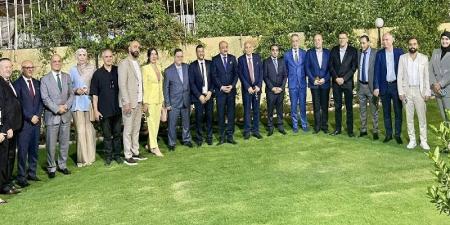 النفطي يلتقي عددا من الجالية التونسية المقيمة في بغداد - اخبارك الان