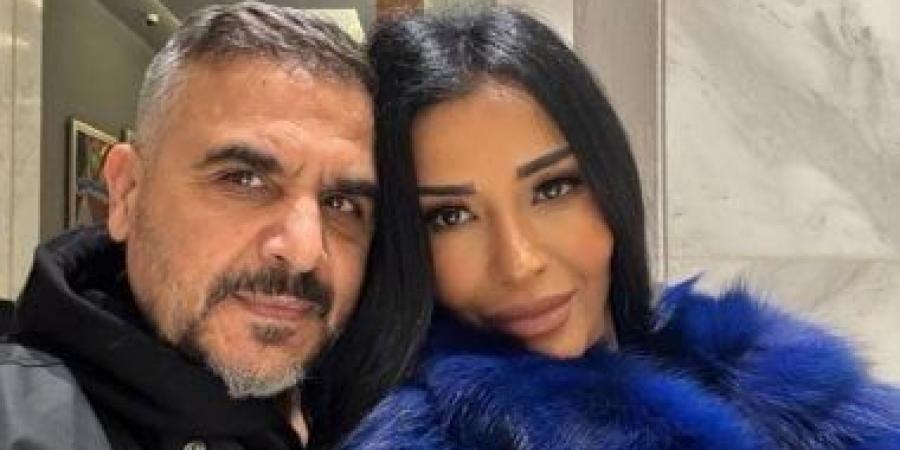 الملحن وليد سعد ينشر صورته مع زوجته ويعلق: زوجتى الأولى والوحيدة - اخبارك الان