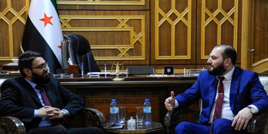 وزير العدل ومحافظ دمشق يبحثان تعزيز العمل المشترك لخدمة المواطنين - اخبارك الان