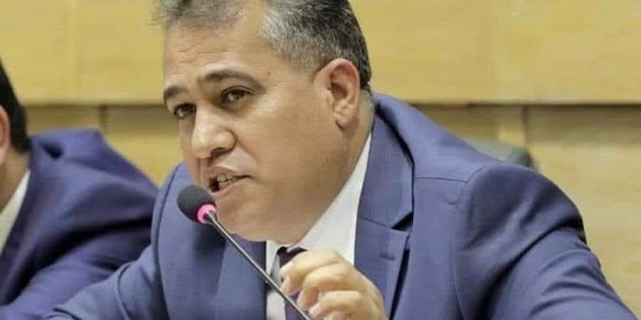 بالفيديو .. النائب الهميسات يوجّه مذكرة للحكومة بعد فيديو الزميل هاشم الخالدي عن تعيينات المناصب العليا - اخبارك الان