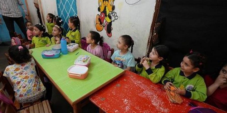 محافظ أسيوط يتفقد إحدى حضانات الإطفال بمنطقة مساكن عزبة السجن - اخبارك الان