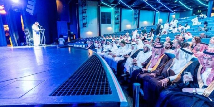 اتفاقيات دولية ومحلية في ختام المعرض الدولي الأول العائم للامتياز التجاري - اخبارك الان