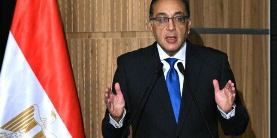 رئيس الوزراء يكشف عدد اللاجئين في مصر - اخبارك الان