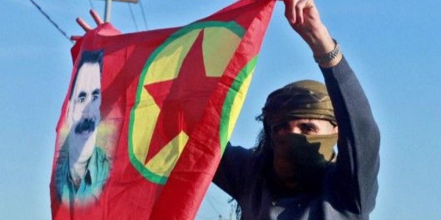 حزب العمال الكردستاني ينهي 40 عاماً من القتال بحلّ نفسه وإلقاء سلاحه - اخبارك الان