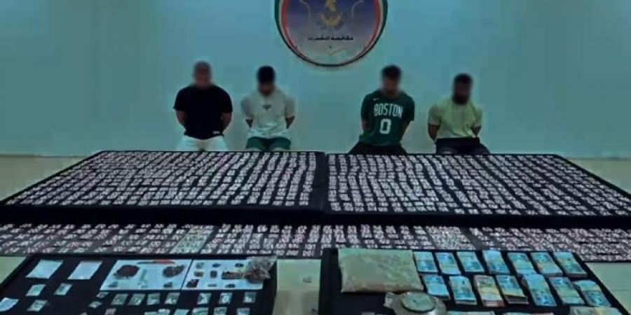 «الداخلية»: ضبط 4 أشخاص بحوزتهم مواد مخدرة - اخبارك الان