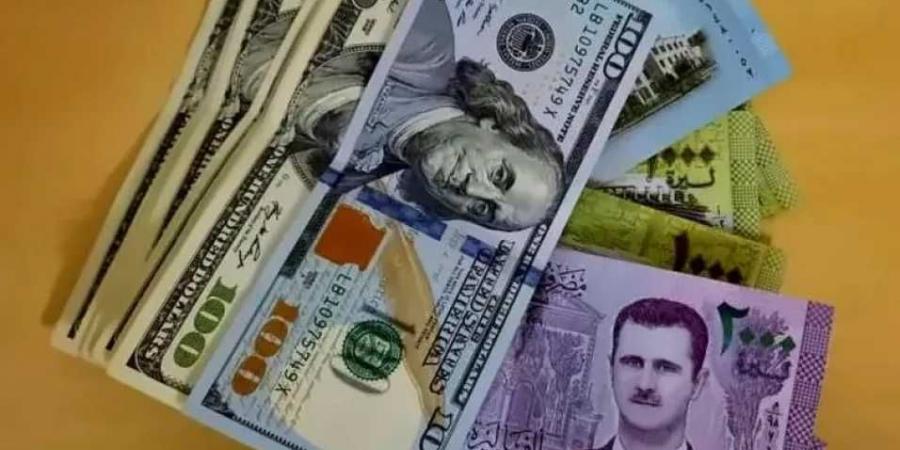 قفزة مفاجئة في سعر الليرة السورية مقابل الدولار اليوم 20 مايو 2025.. هل بدأ الانفراج الاقتصادي بعد سقوط الأسد؟ - اخبارك الان