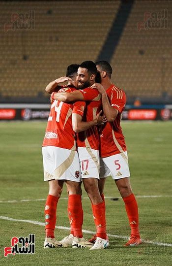 احتفال وفرحة لاعبى الأهلى احتفال وفرحة لاعبى الأهلى