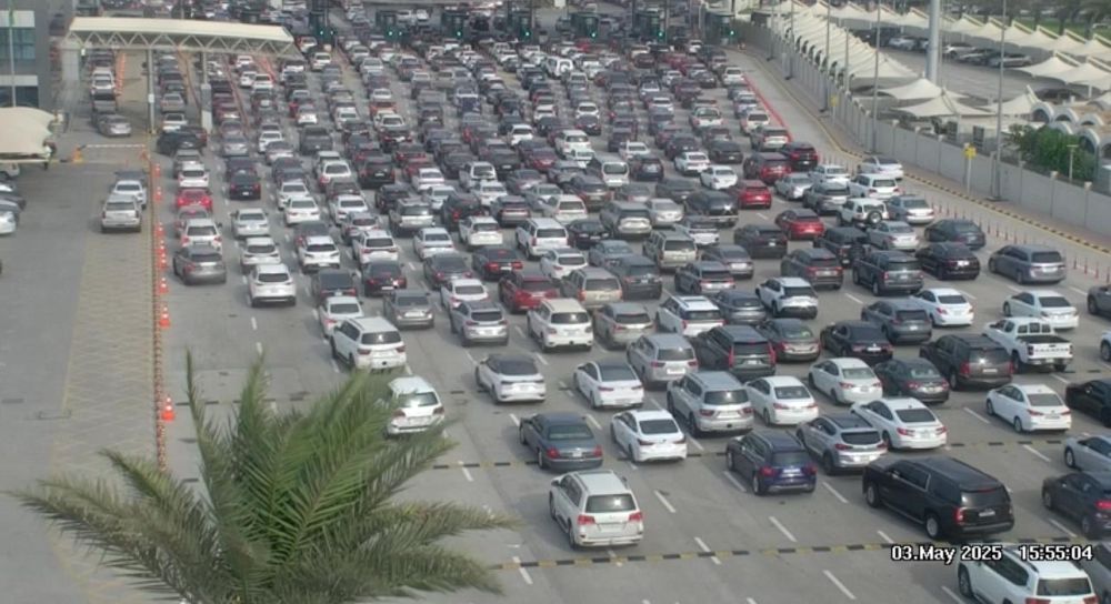 جسر الملك فهد يشهد ازدحامًا كثيفًا- اليوم