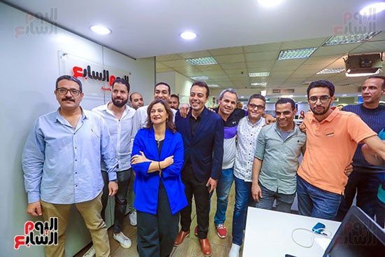 الكاتبة الصحفية علا الشافعى والزملاء محمود ياسين ومحمد السيد الكاتبة الصحفية علا الشافعى والزملاء محمود ياسين ومحمد السيد