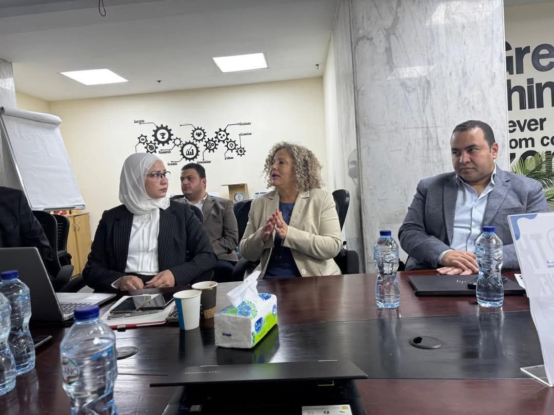 جانب من الاجتماع جانب من الاجتماع