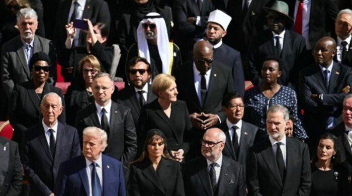 وزير الأوقاف يحضر جنازة البابا فرنسيس
