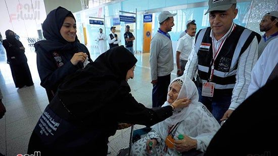 استقبال مهيب لحجاج القرعة في المدينة المنورة (1) استقبال مهيب لحجاج القرعة في المدينة المنورة (1)