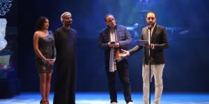 منح المخرج عماد ماهر درع هيباتيا الذهبية فى ختام الإسكندرية للفيلم القصير - اخبارك الان