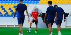 بيولي يستبعد محترف النصر عن مواجهة الاتحاد - اخبارك الان