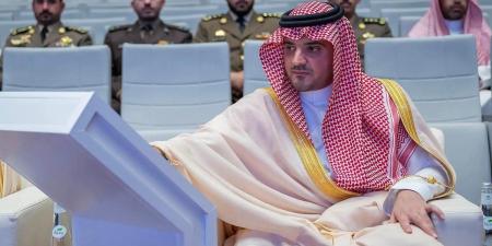 عبدالعزيز بن سعود يدشن عدداً من المشروعات التابعة لوزارة الداخلية بالقصيم - اخبارك الان