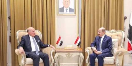 الزنداني و وزير الخارجية العراقي يبحثان تعزيز العلاقات والتحضير لقمة بغداد - اخبارك الان