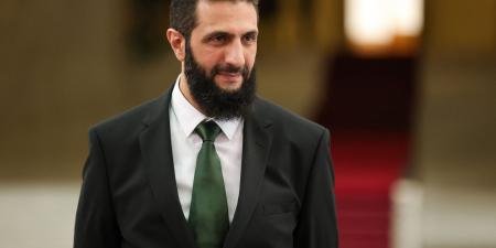 أحمد الشرع يلعب السلة.. ومتابعون يتساءلون: "رسالة سياسية!؟" - اخبارك الان