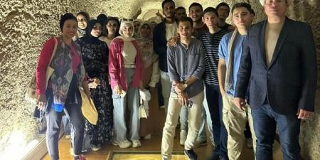 طلاب جامعة مطروح فى تدريب بمنطقتى آثار سقارة والمتحف المصرى - اخبارك الان