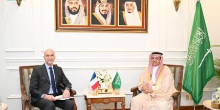 مدير عام فرع وزارة الخارجية بمنطقة مكة يستقبل القنصل العام الفرنسي - اخبارك الان