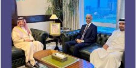 وزير الأشغال البحريني يستقبل سفير المملكة لدى البحرين - اخبارك الان