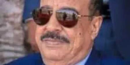 بن بريك يشيد بالمرأة العدنية ويصف وقفتها الاحتجاجية بـ ”اليوم المضيء بالكرامة”: - اخبارك الان