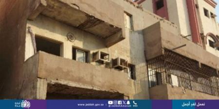 أمانة جدة تبدأ فصل الخدمات عن مبان آيلة للسقوط في الفيصلية والربوة والفاروق - اخبارك الان