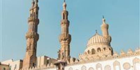 ما حكم كلام القائمين على المسجد أثناء خطبة الجمعة لتنظيم الناس؟.. المفتي يجيب - اخبارك الان