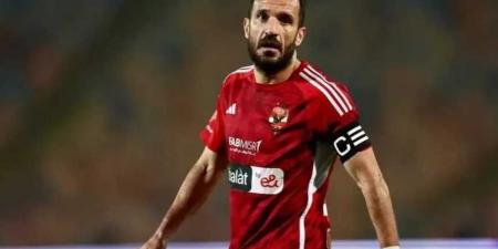 ”ما فتحش بوقه”.. شوبير يدافع عن علي معلول بعد استبعاده المفاجئ - اخبارك الان