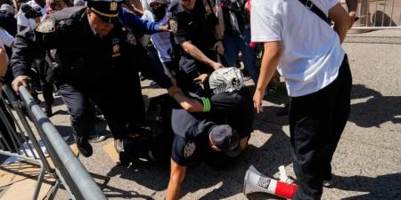 واشنطن بوست: جامعة نيويورك تحجب شهادة تخرج طالب أدان فظائع غزة - اخبارك الان