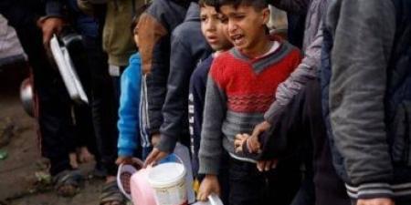 جيش الاحتلال يعلن إدخال 5 شاحنات تحمل مساعدات إنسانية إلى غزة - اخبارك الان