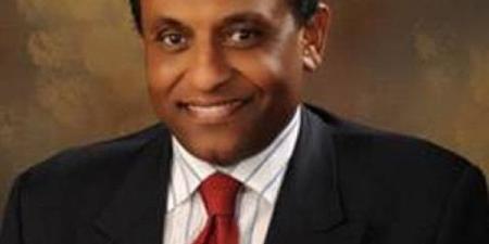 من هو كامل إدريس رئيس وزراء السودان الجديد؟ - اخبارك الان