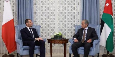 حسان ونظيره المالطي يؤكدان الحرص على تطوير العلاقات بين البلدين - اخبارك الان