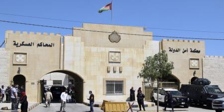 أمن الدولة تصدر أحكامها على المتهمين بقضية الشهيد العميد الدلابيح - اخبارك الان