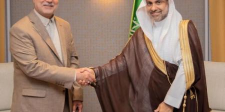 وزير الصحة يلتقي نظيره الإيراني في جنيف - اخبارك الان