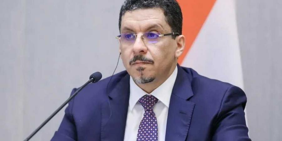 ”صُودرت صلاحياتي!”.. النص الكامل لاستقالة رئيس الوزراء أحمد عوض بن مبارك - اخبارك الان