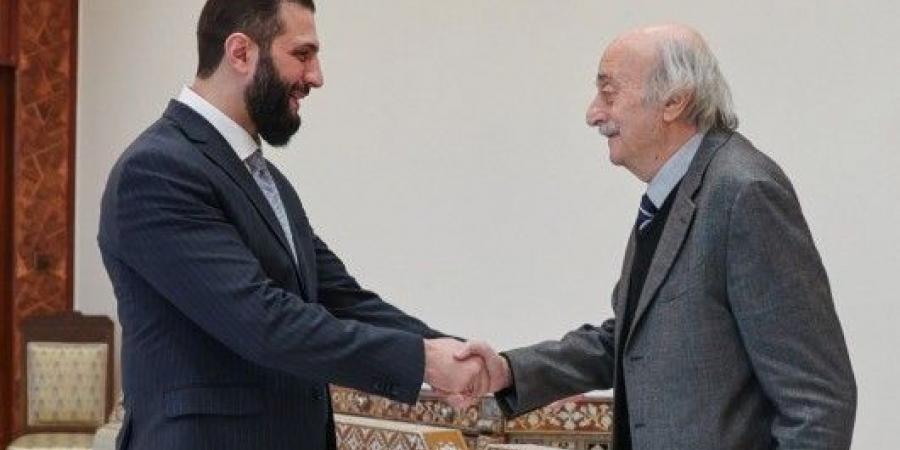 جنبلاط زار الشرع: لضرورة اضطلاع “الدولة السورية” بمسؤولياتها في الحفاظ على أمن مواطنيها - اخبارك الان