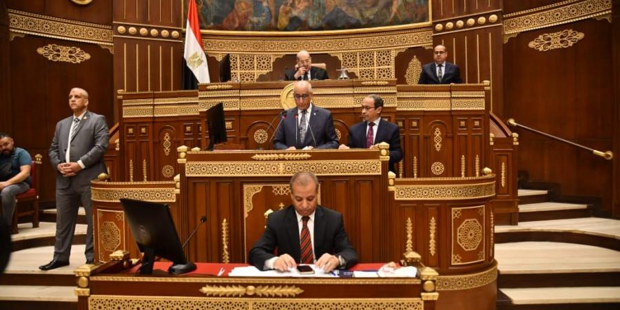 حسانين توفيق يعرص تقرير دراسة الأمن السيبرانى  أمام الشيوخ .. ويؤكد:«موضوع الساعة ويحتاج لتكاتف كل الجهات»..صور - اخبارك الان