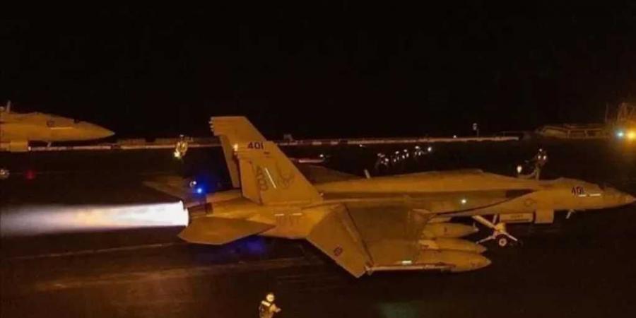 عاجل: انفجارات عنيفة في العاصمة اليمنية صنعاء وتحليق مستمر للطيران الحربي - اخبارك الان
