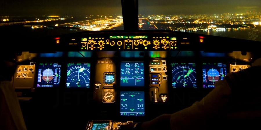 وزير النقل يقرّر إطلاق تربص المتكونين في درجة قائدي الطائرات للخطوط التونسية أوائل نوفمبر 2025 - اخبارك الان