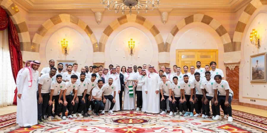 بالصور: ولي العهد يستقبل وزير الرياضة ومسؤولي ولاعبي فريق النادي الأهلي بمناسبة تحقيقهم بطولة دوري أبطال آسيا للنخبة 2025 - اخبارك الان