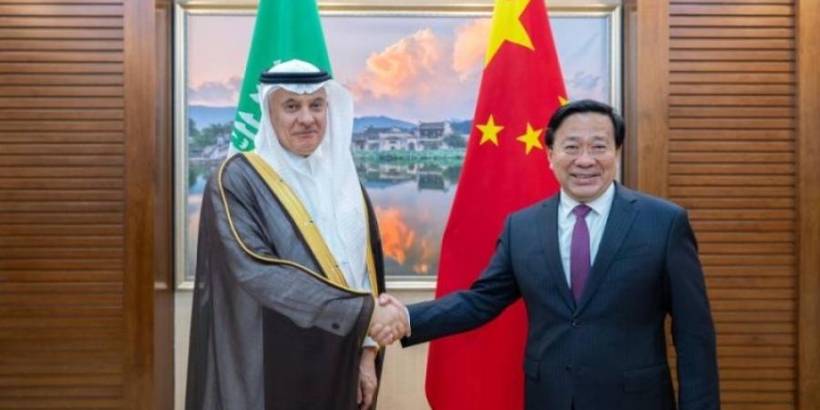وزير البيئة يبحث آفاق التعاون المثمر في مجالات المياه والزراعة مع الصين - اخبارك الان
