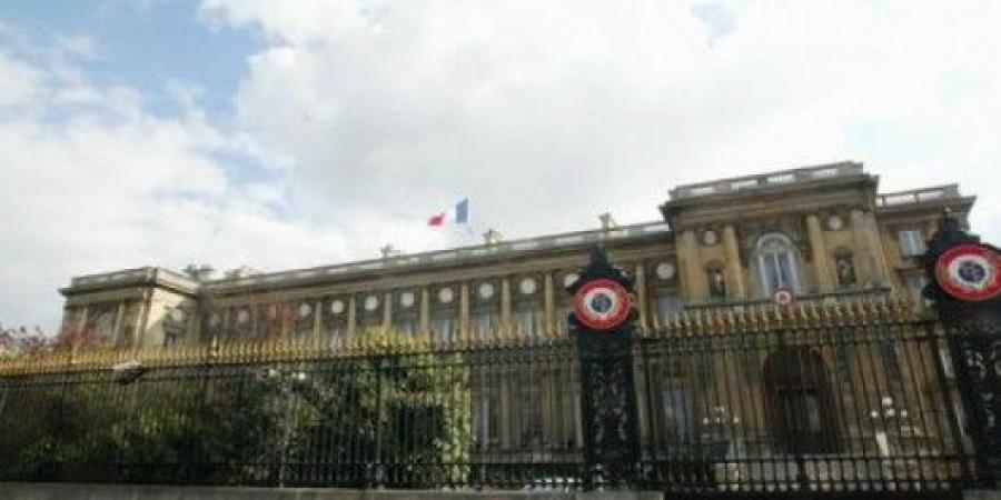 الخارجية الفرنسية : الردّ بشكل فوري وحازم ومتناسب على قرار الجزائر طرد المزيد من الموظفين الفرنسيين - اخبارك الان