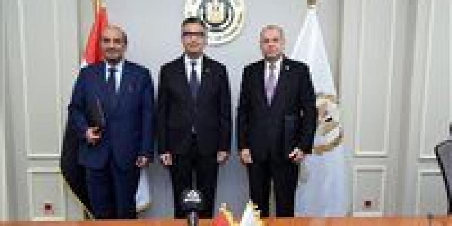 وزير التموين يشهد توقيع عقود شراكة مصرية سعودية مع شركة بنده العالمية لتجارة التجزئة - اخبارك الان