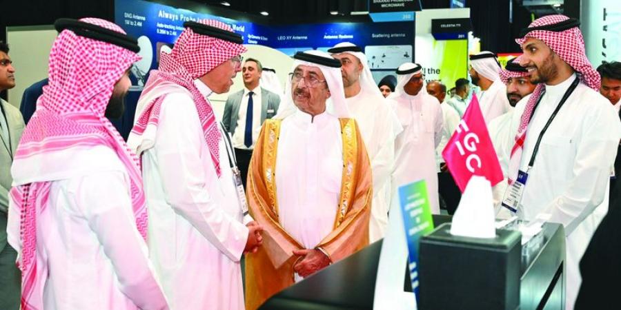 حشر بن مكتوم يفتتح «كابسات» و«إنتيغريت ميدل إيست» و«سات إكسبو ميدل إيست» - اخبارك الان